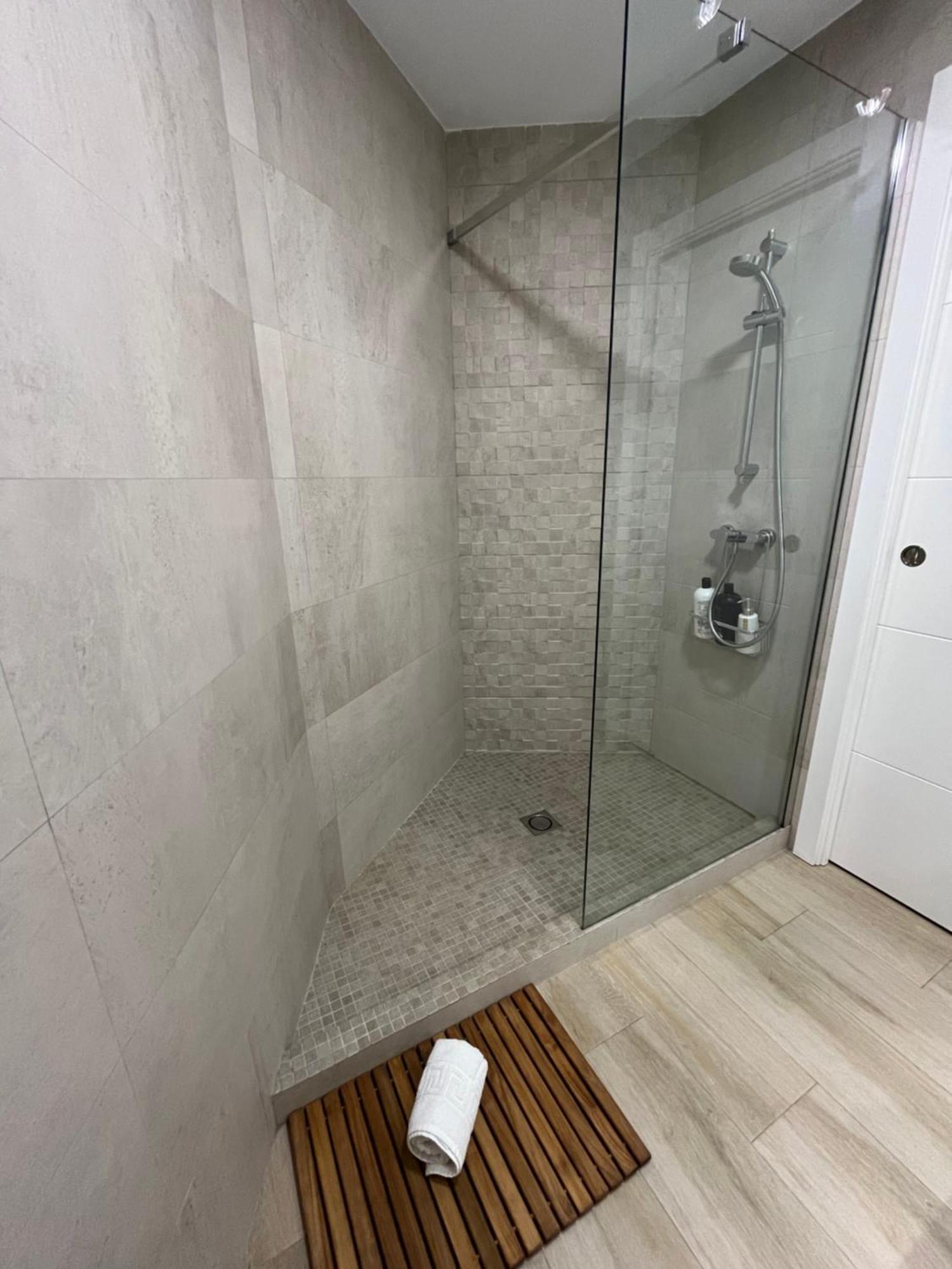 Fantastico Apartamento Suite en centro de Granada Exterior foto